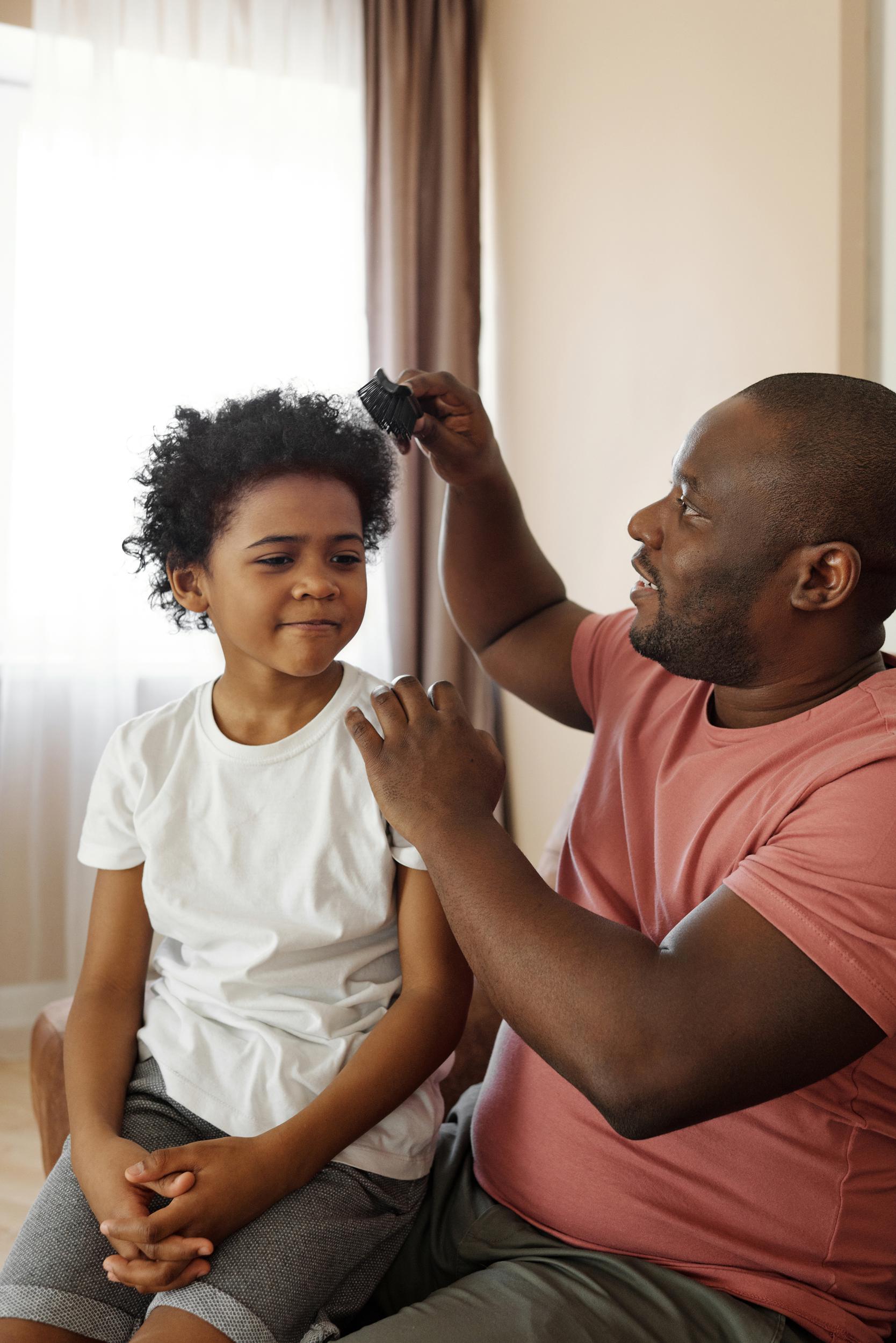 How does facial brushing help reduce acne